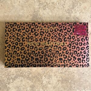 Revolution passion palette